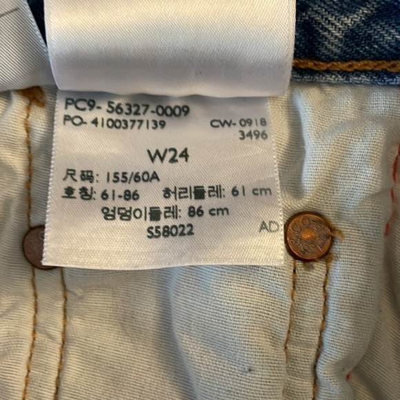 Levi’s Womens Premium 501 Distressed Jean Shorts Levi’s Logo on Sides Size 24 - Picture 6 of 9